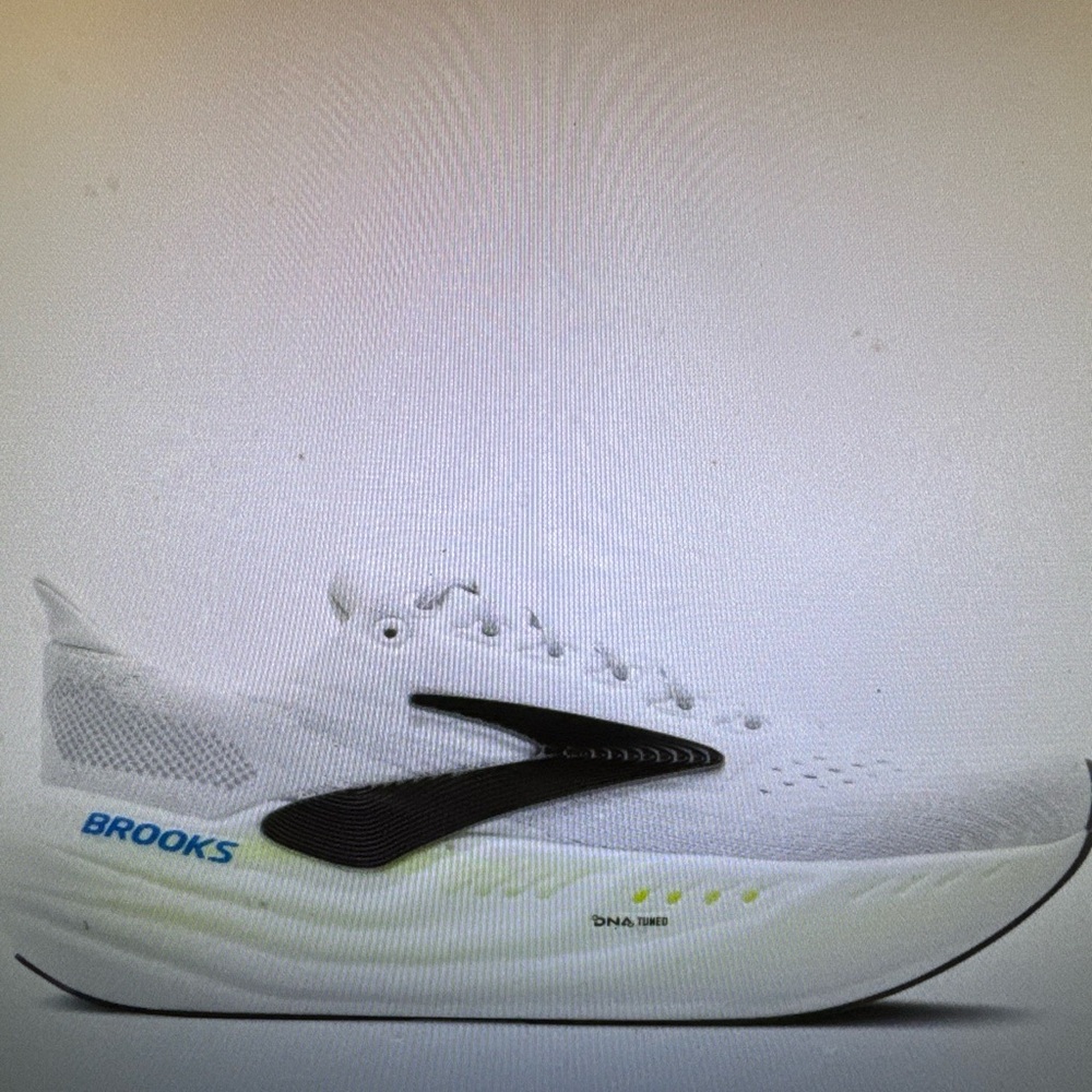 brand new brooks glycerin max size 8 9.5 and 10! msrp $200 - Picture 5 of 6